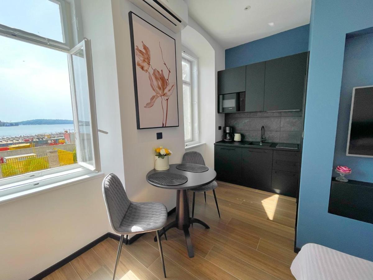 Navis City Apartments 普拉 外观 照片