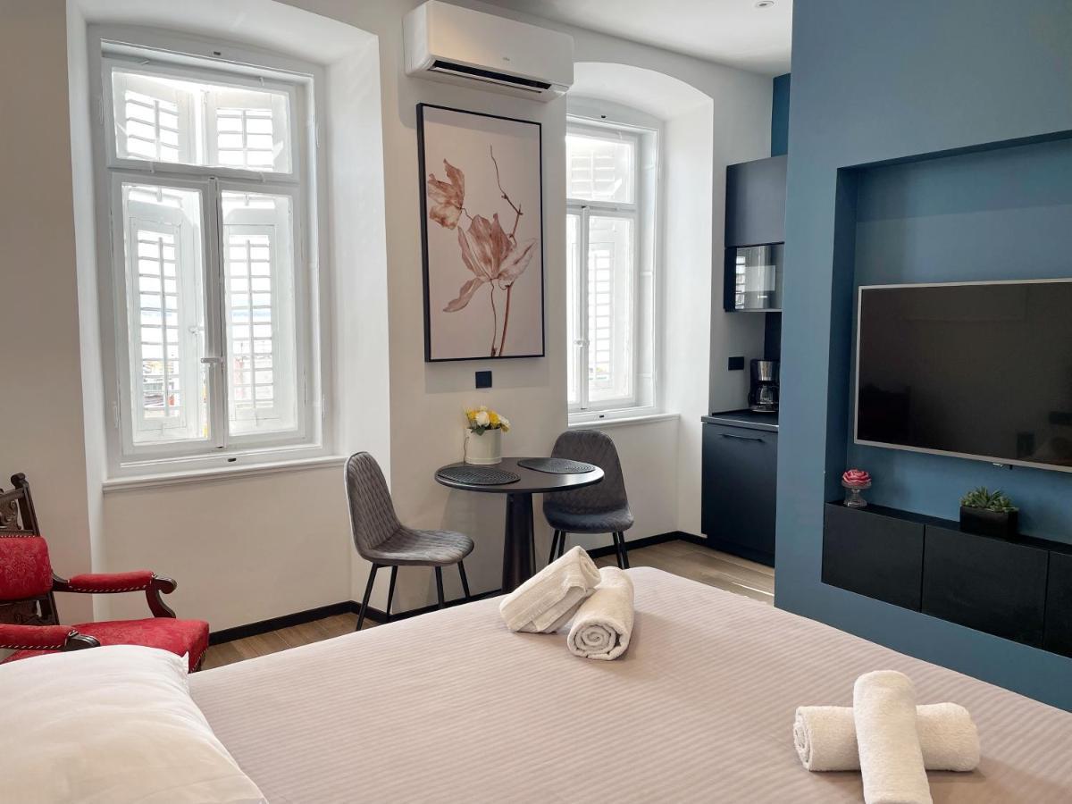 Navis City Apartments 普拉 外观 照片