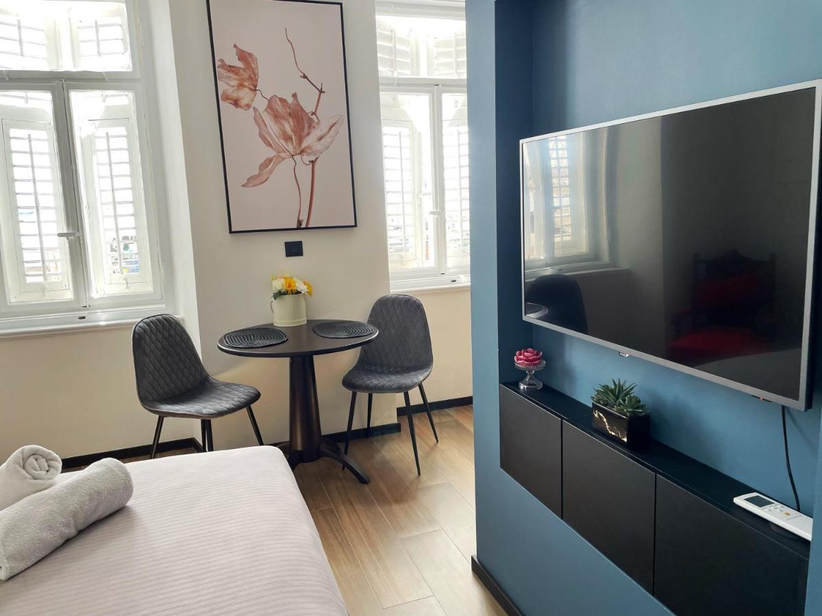 Navis City Apartments 普拉 外观 照片