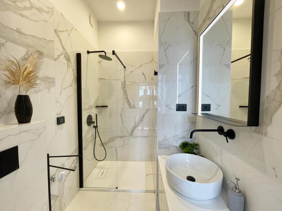 Navis City Apartments 普拉 外观 照片